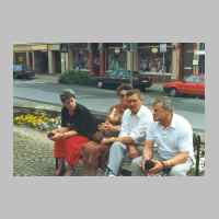 104-1098 Heimattreffen 1994 in Seesen. Vier Mitglieder der Familie Packhaeuser.jpg
